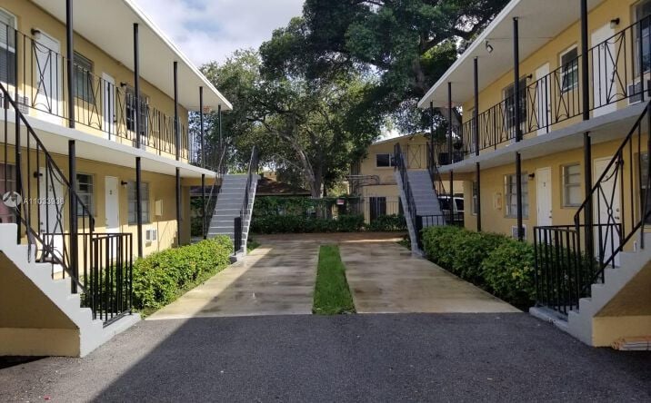 Regency Pointe Apartments